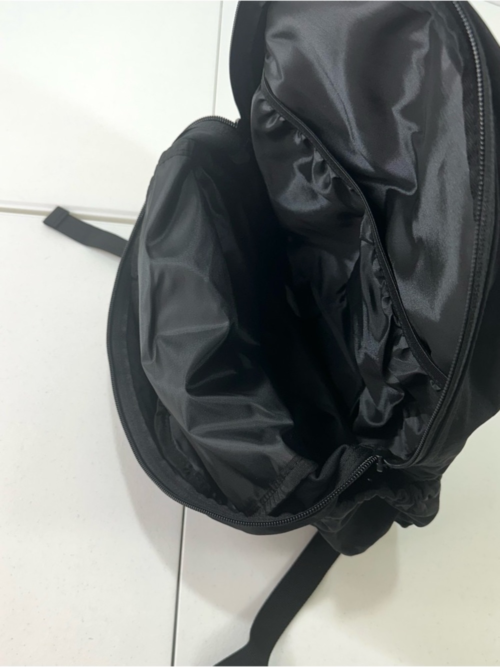 Men's Bagsmart Black Everyday Backpack - Picture 5 of 9